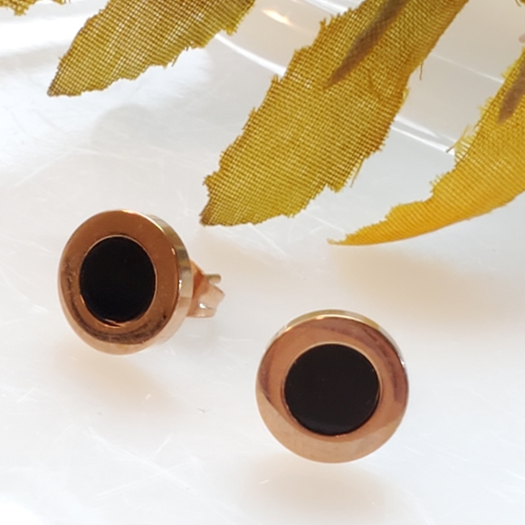 E 21D NEW Rosegold Onyx Stud Earrings - Picture 5 of 6